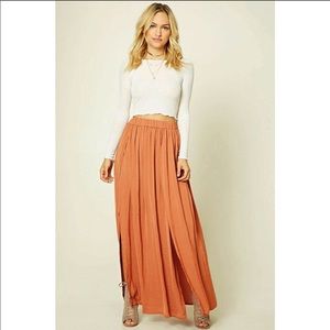 Maxi slit skirt